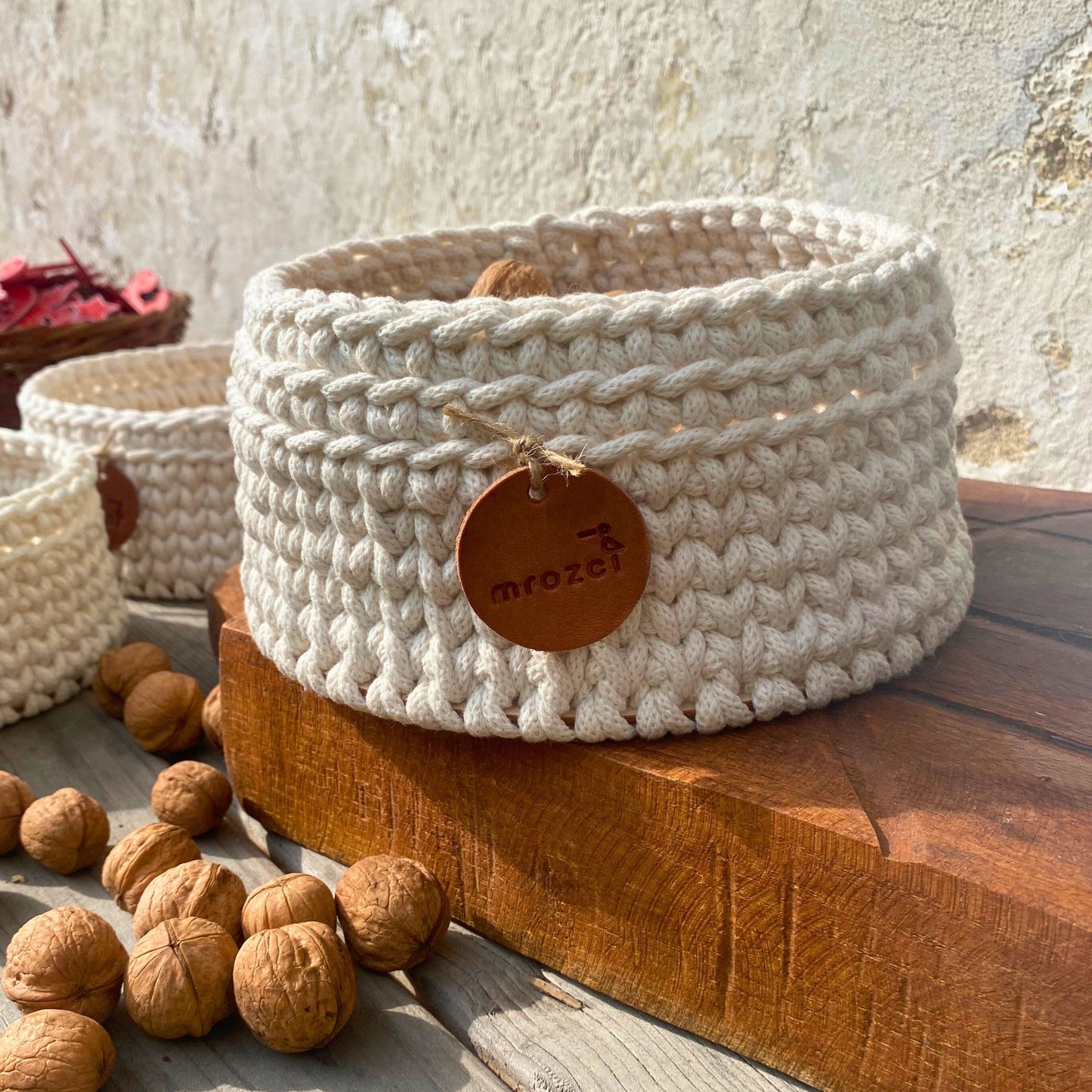 Crochet basket off-white