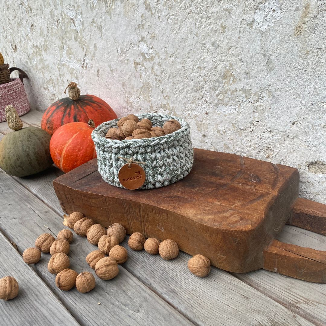 Crochet Basket Green and Cream