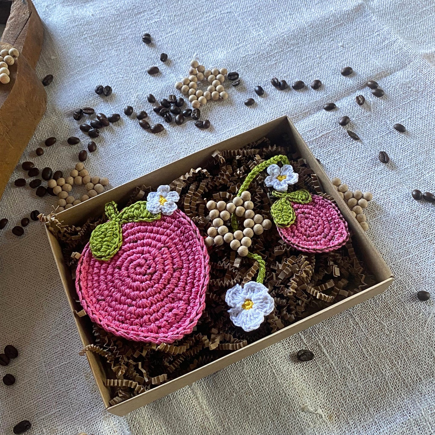 Strawberry Christmas Gift Box - Crochet Strawberry Coaster - Crochet Strawberry Bookmark - Christmas Ornament Star