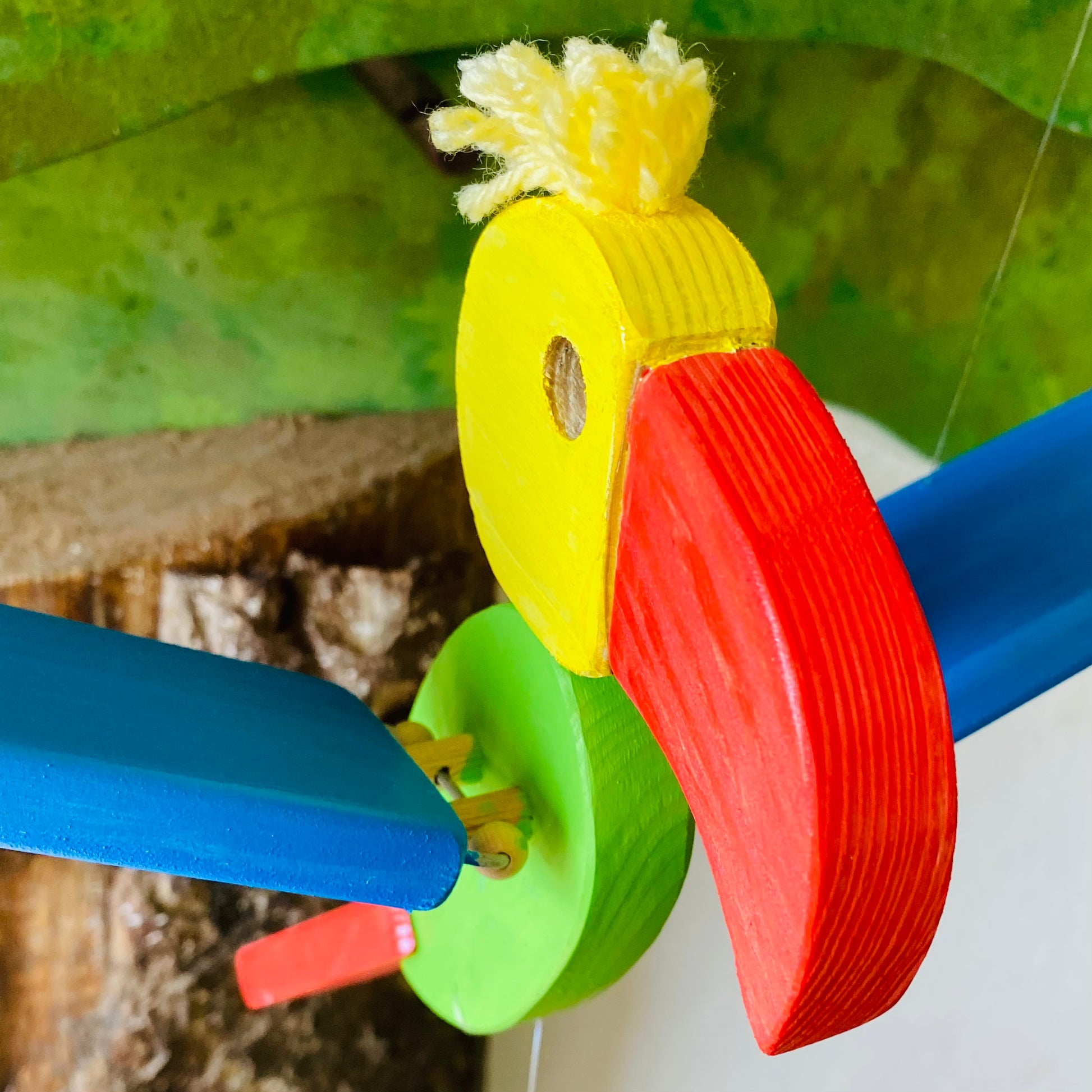 Hanging Jungle Parrot 